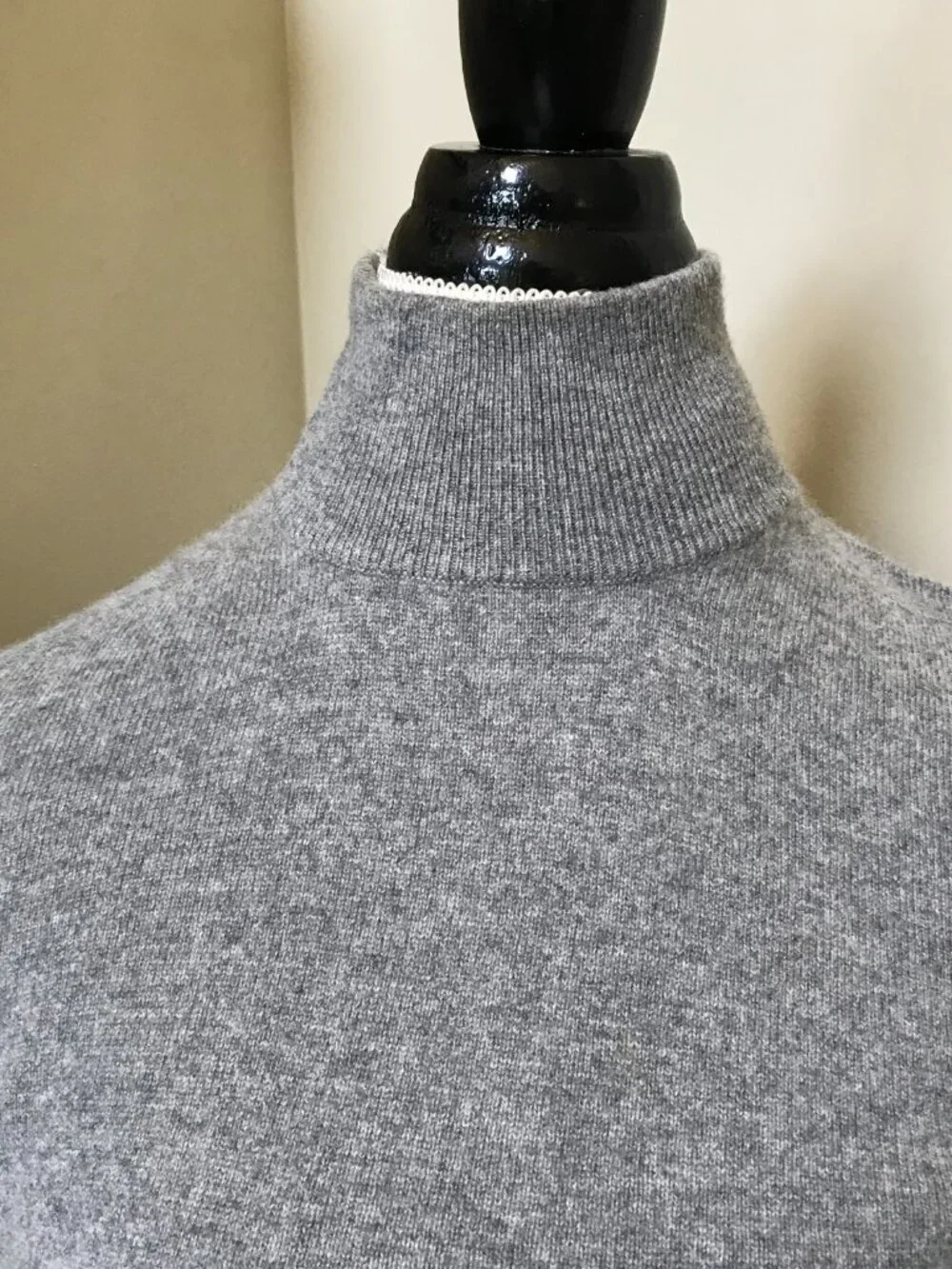 Tory Burch Cashmere Sweater Womens Medium Gray Mock Neck 3/4 Sleeve Rear Zipper